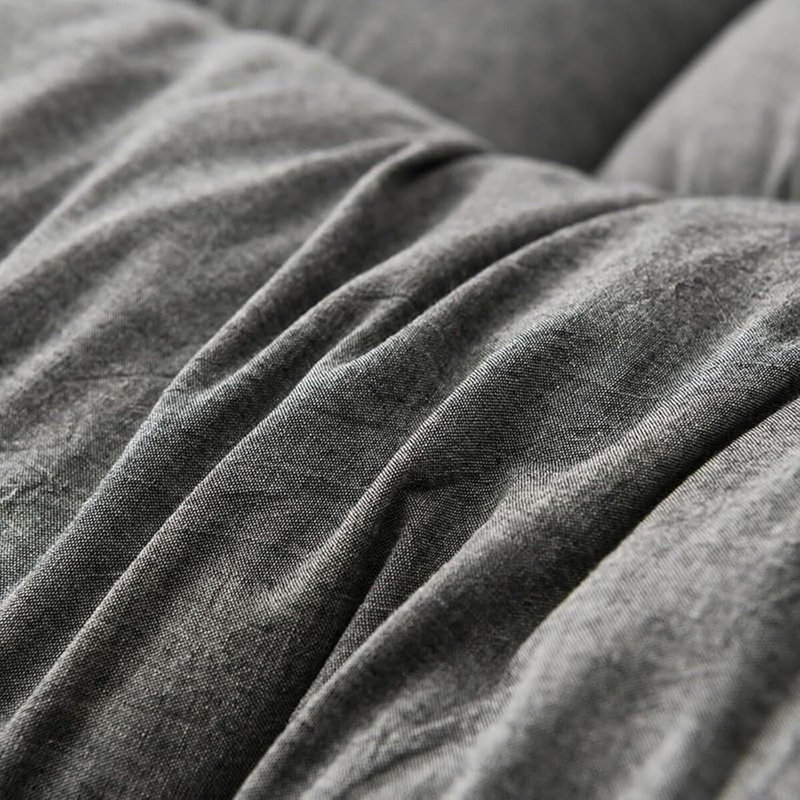 Cariati Edging Design. Soft Supportive Comfortable And Breathable. Machine Washable And Suitable For All-Season Mattresses. Available In Multiple Sizes.
