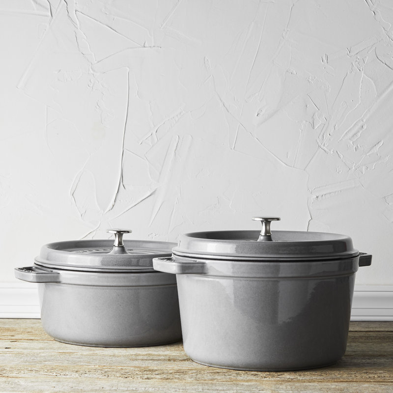 La Cocotte Cast Iron Round Cocotte, Graphite Gray, 4 quarts