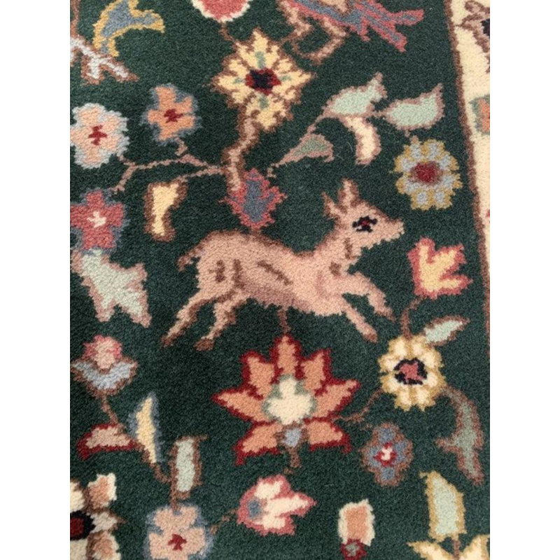 Floral Area Rug in Green