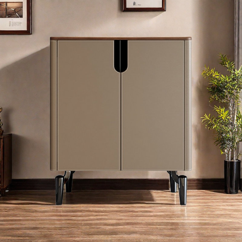 Armoire à chaussures de style ancien
