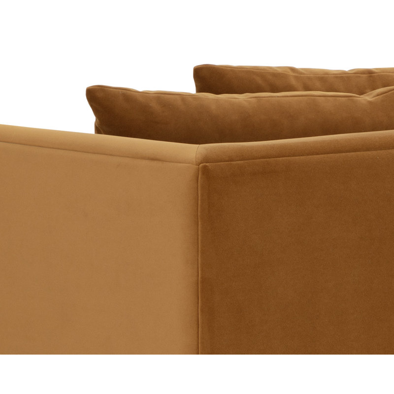 Kira Sofa, Meg Gold