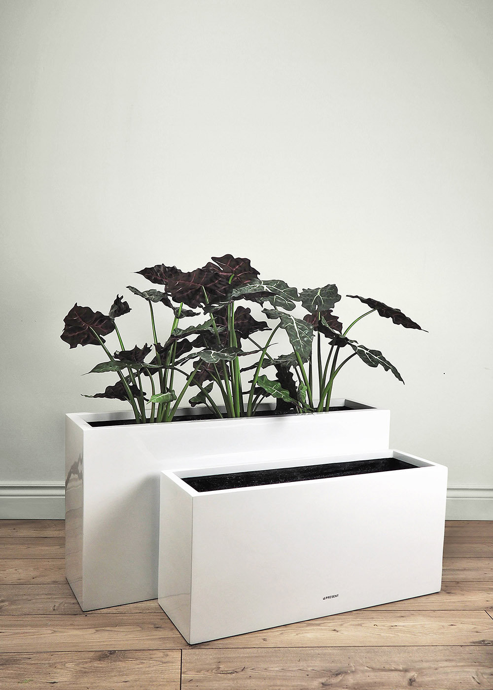 Kalena 40" Planter Box, 20" H x 40" W x 10" D