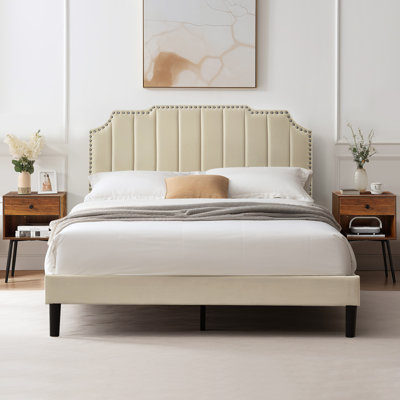 Arlindo 3 Piece Upholstered Bedroom Set