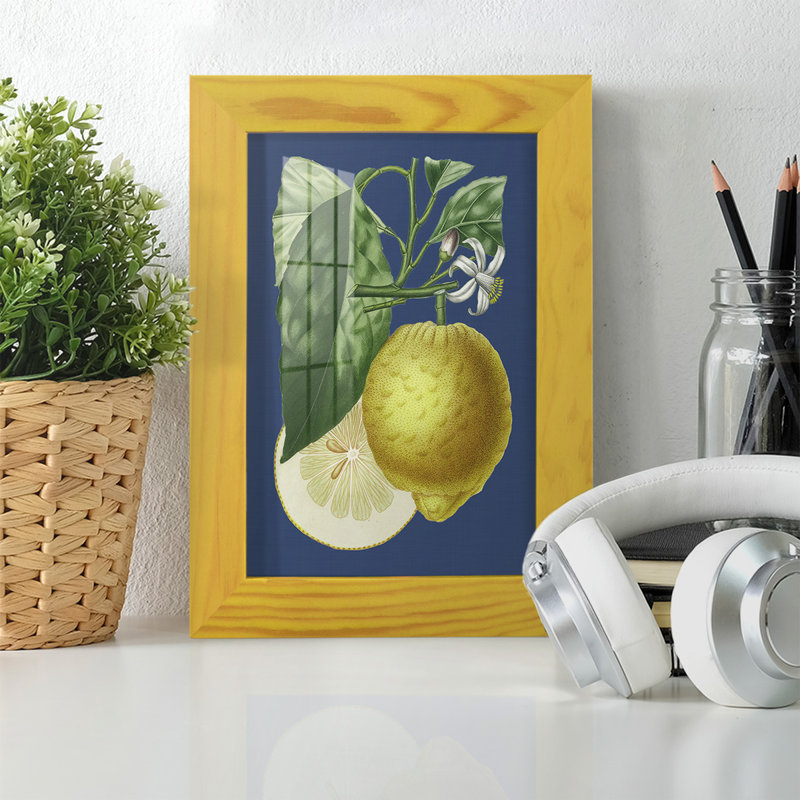 «Camargue French Lemon On Navy I», impression sur papier, H 8 po x l 6 po x P 1 po, Jaune tournesol