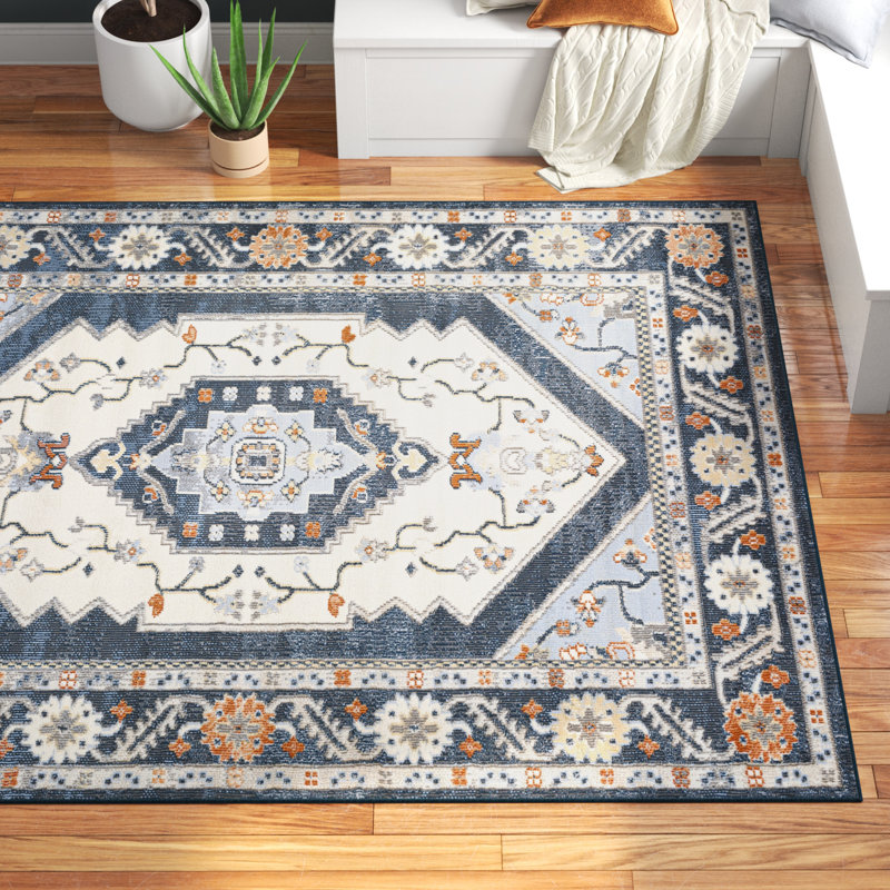 Janicki Oriental Indoor Rug, Rectangle 5' x 7'