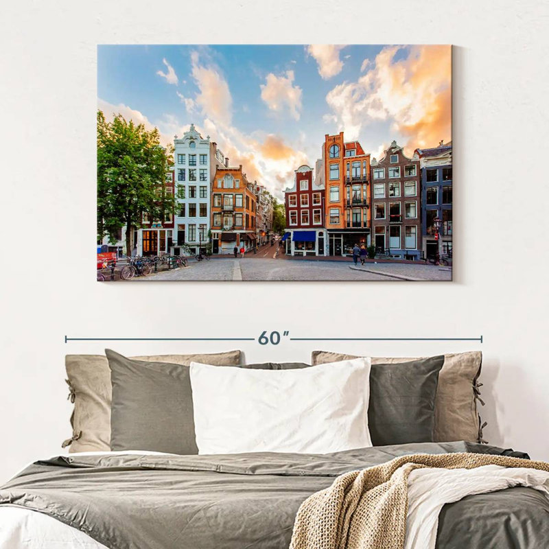 Amazing Amsterdam, H 34 po x l 51 po