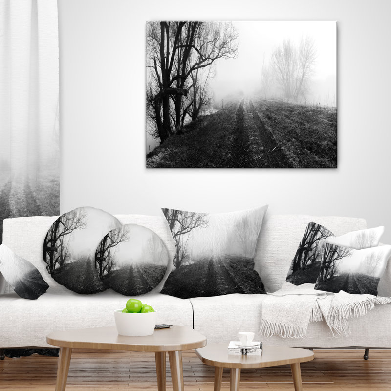 Noir et blanc paysage brumeux Panorama - paysage imprimé coussin, 18 po x 18 po, Coussin décoratif