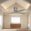 Ventilateur de plafond encastré à moteur à courant continu avec pales en bois sculpté, finition argentée classique, 52 pouces, télécommande, réversible pour une utilisation toute l'année