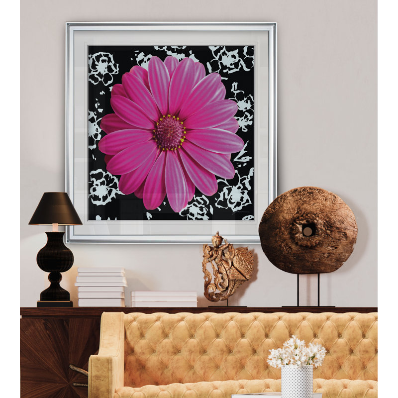 «Black and Bloom IV», reproduction de peinture à l'huile, H 17,5 po x l 17,5 po x P 1,5 po, Cadre argenté