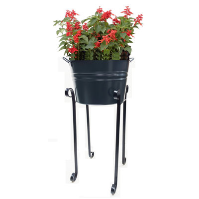 Bendte Metal Pot Planter