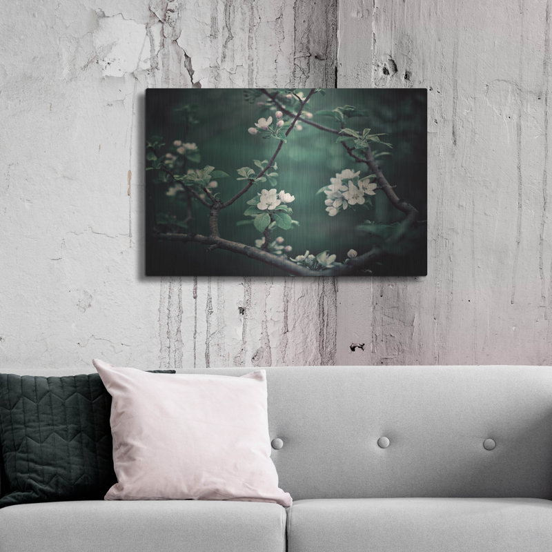 «The Midnight Garden I» par Irene Thisocki, H 24 po x l 36 po