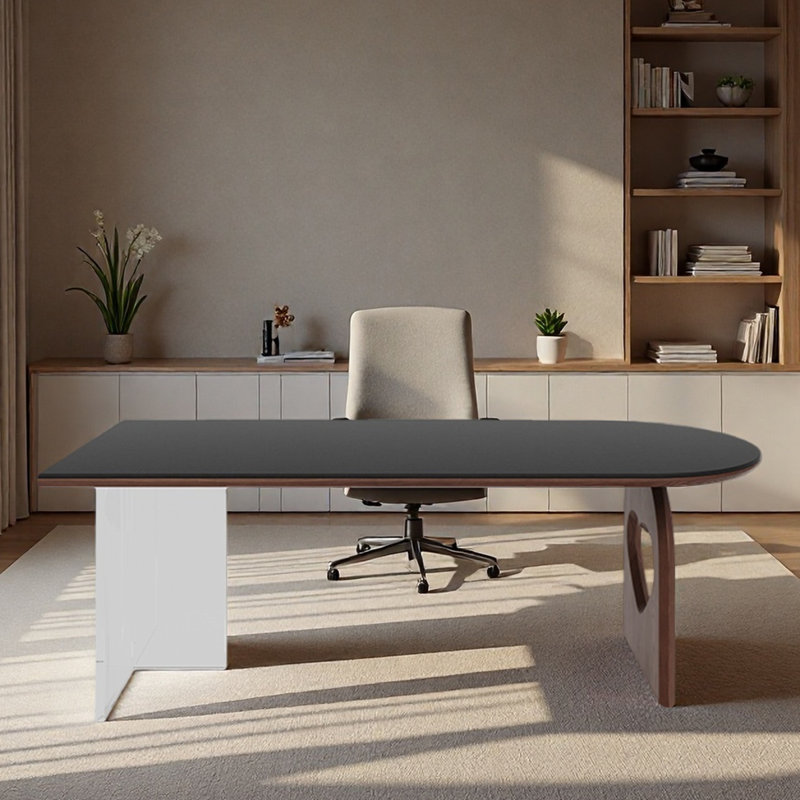 Bureau personnel avec comptoir en granit noir semi-circulaire, H 29,53 po x l 70,87 po x P 31,5 po