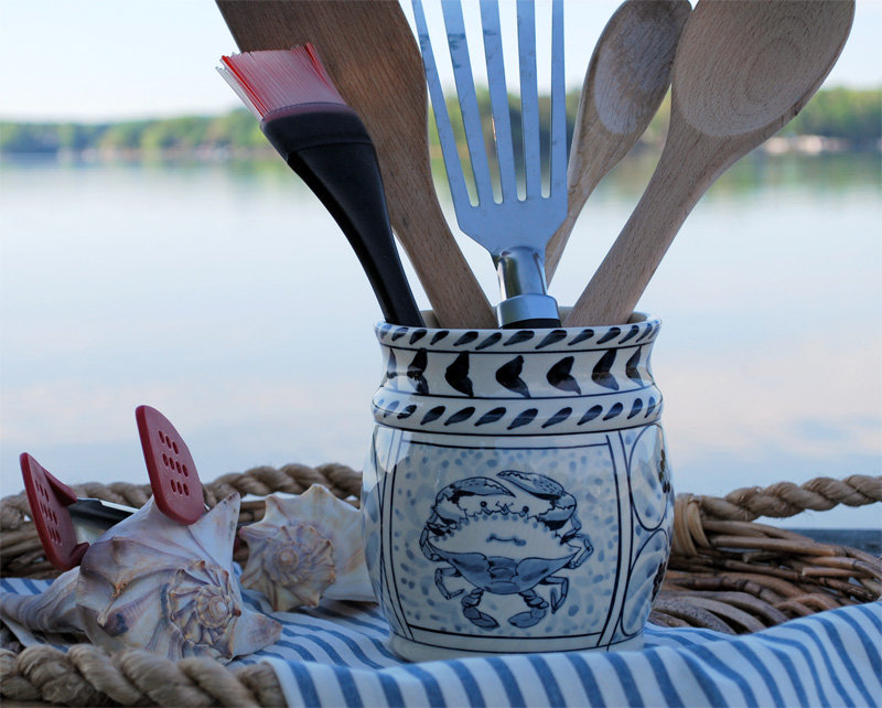 Round Utensil Crock