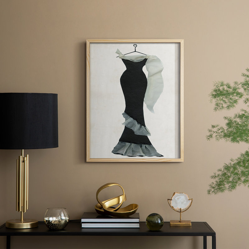 «Black Gown and Tulle II», reproduction encadrée - bois massif, Naturel, H 11 po x l 9 po