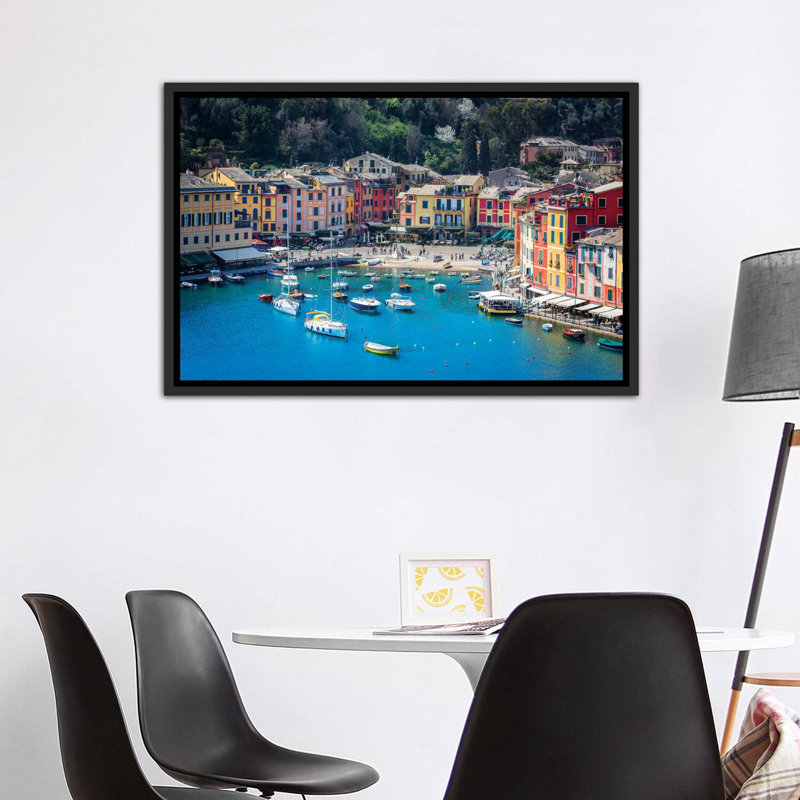 Portofino par Marco Carmassi - publicité imprimée, H 40 po x l 60 po x 1,5 po, Toile avec cadre noir