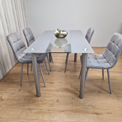 Selig 4 - Person Dining Set