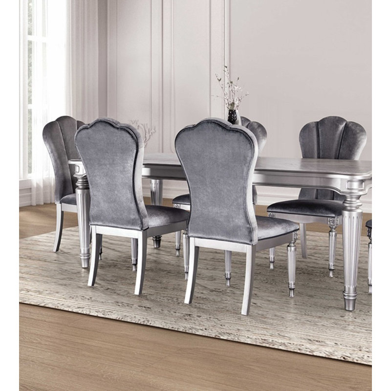 Chaise de salle à manger à sièges cannelés à finition cannelée argentée et gris clair, Gris clair, Argent argent