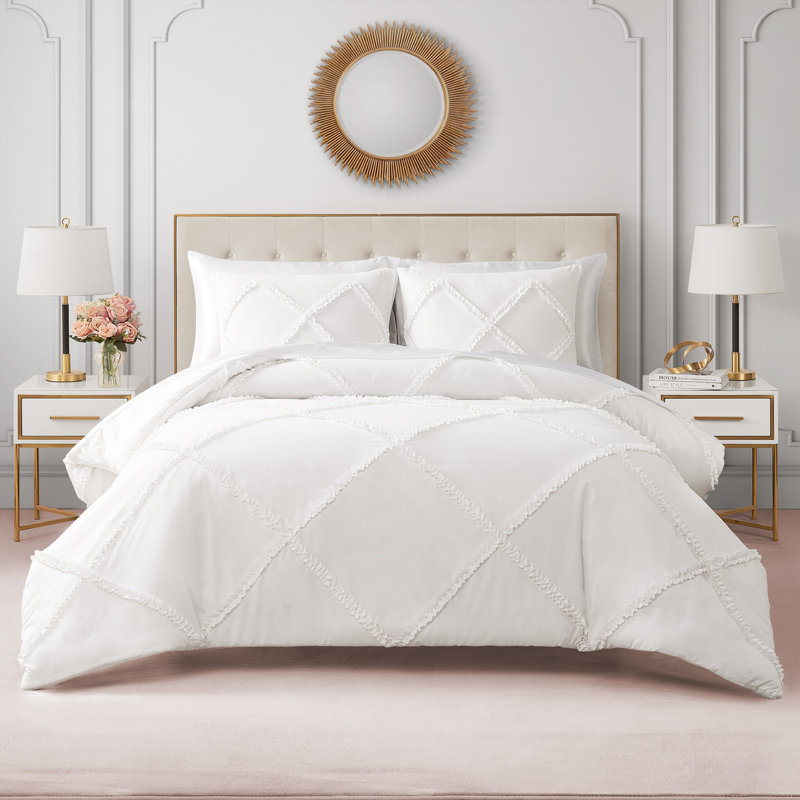 Diamond Ruffle Reversible Microfiber Comforter Set, King Comforter + 2 Standard Shams, White