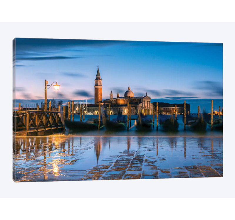 « blue venice » par matteo colombo, impression sur toile, Papier d'art encadré noir, Blanc, H 24 po x l 32 po x P 1 po