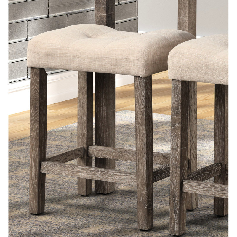 Deux tabourets à hauteur de comptoir à boutons taupe, avec siège et repose-pieds confortables, deux tabourets en taupe, un repose-pieds rembourré,