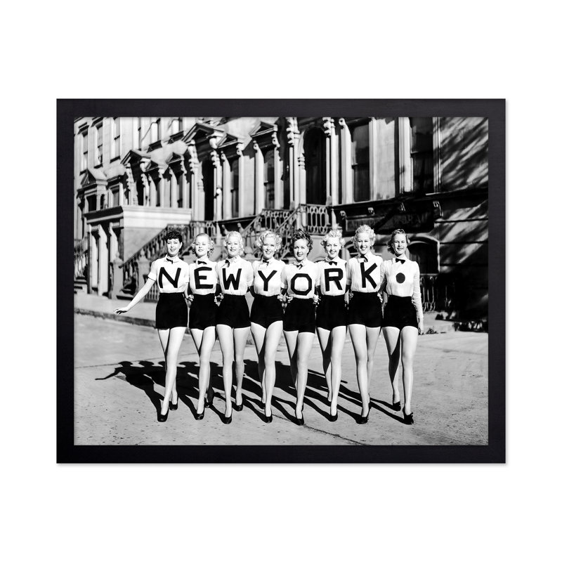 Filles de New York, H 11 po x l 14 po, Affiche, Cadre noir