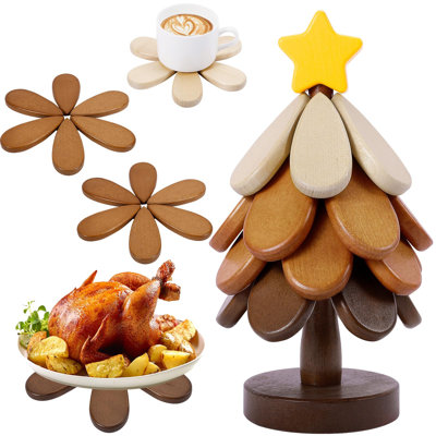 Dessous de plat en bois en forme de sapin de Noël (lot de 4), idéal pour les plats chauds, les casseroles, les poêles, les bols, les théières et les assiettes. Décoration de table. Couleur : brun foncé, brun pâle et blanc cassé.