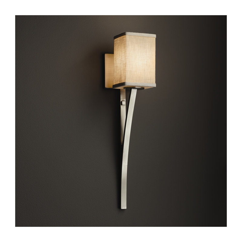 Geoffroy Wallchiere, Cream, Brushed Nickel, No