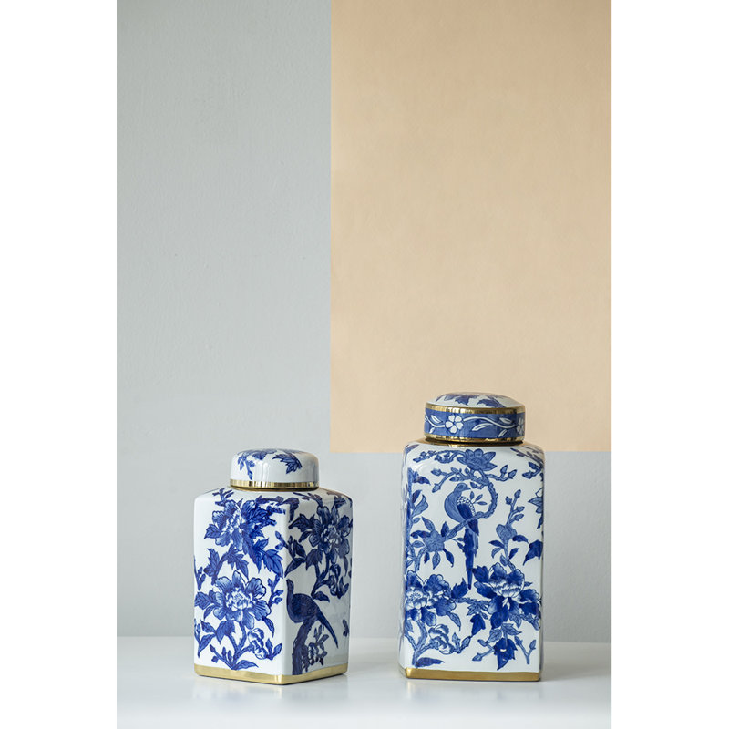 Pot en porcelaine bleue et blanche 6,5 x 6,5 x 12,5 po