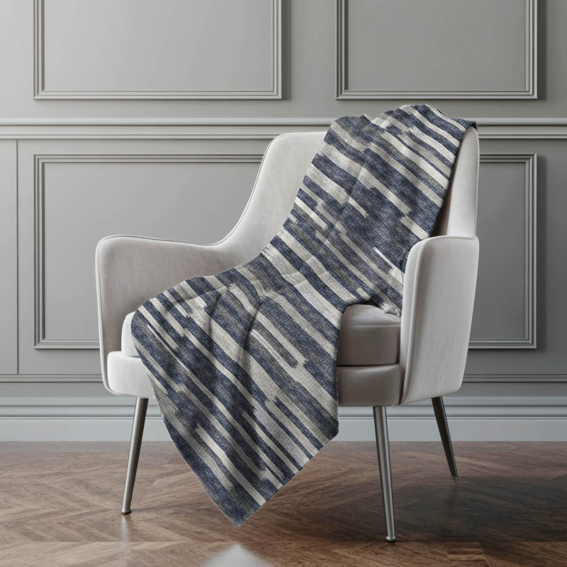Couverture en sherpa grise One Pixie Street 50 po x 70 po, grise, Noir; gris
