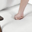Chaise d'appoint beige avec base en bois massif et rembourrage en mousse beige, coussin de siège attaché, revêtement texturé-985511526