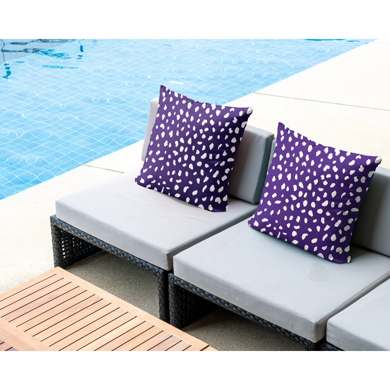 Coussin décoratif intérieur / extérieur, L 19 po x H 19 po, Mauve