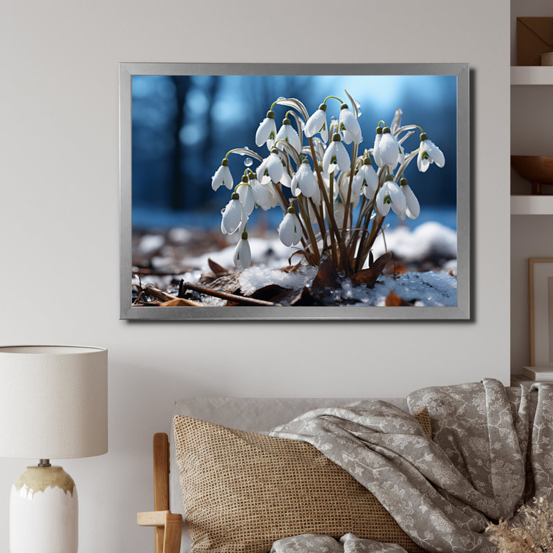 «Snowdrops Snowy Serenity I», art mural sur toile à motif floral, Cadre simple argenté, H 24 po x l 32 po x P 1 po