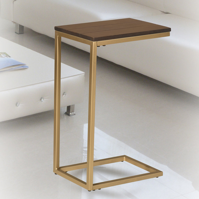 Table d'appoint moderne en forme de C l 10 po x H 25,3 po Modern Gold, Doré, Orme
