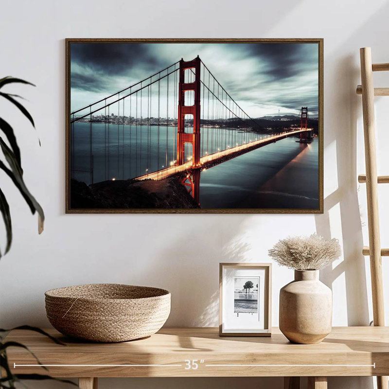 Nuage de tempête Golden Gate Bridge, 25 po x 17 po, Cadre flottant en noyer