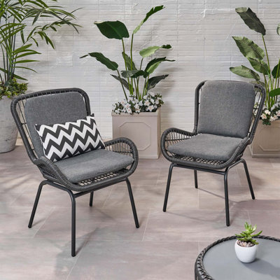 Fauteuils de jardin en résine tressée avec coussins, ensemble de 2, résistants et imperméables pour une détente moderne à l'extérieur
