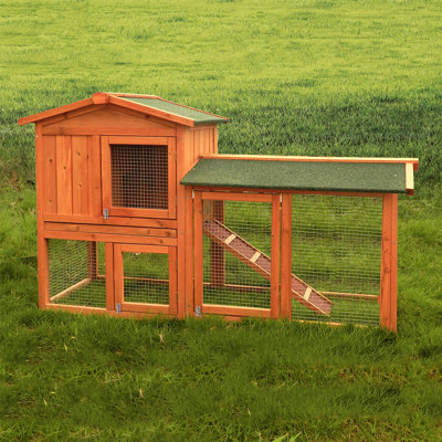  Weather Resistant Hutch with Ramp