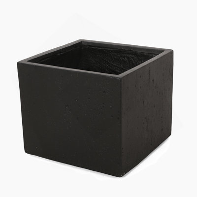 Charming Outdoor Cast Stone Planter For Enhancing Garden Aesthetics
