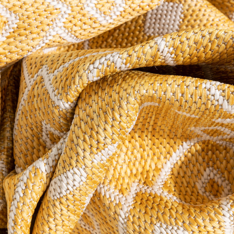Tapis intérieur / extérieur jaune Marshanna, Rectangle 5 pi 3 po x 7 pi 3 po