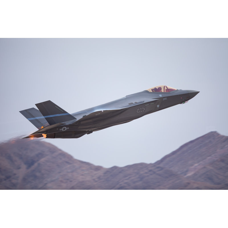 Emeris F-35 Lightning II par Rancho_Runner - Photographie sur toile tendue, H 24 po x l 36 po