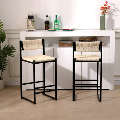 Tabourets de bar en papier crème blanc, 2 pour la cuisine. Base, siège souple, évitez de laisser tomber des objets lourds sur ces 2 pièces - et un siège fonctionnel en métal tissé à la main convient à divers réglages