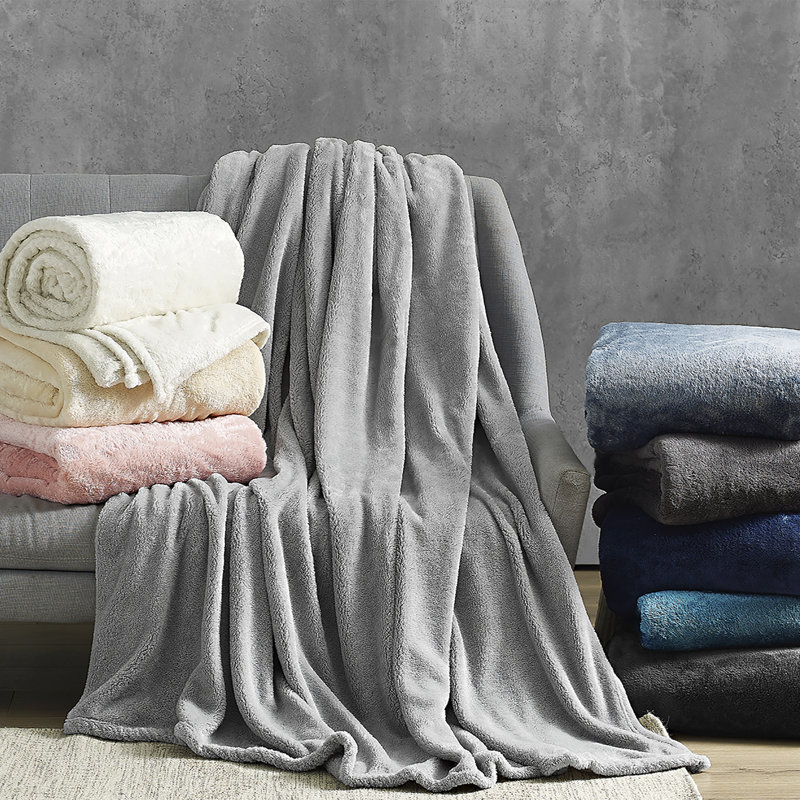 Other Items Coma Inducer Fleece Throw Blanket, Black, King