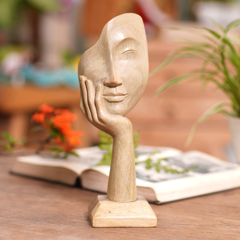 Sculpture Laya qui vous regarde