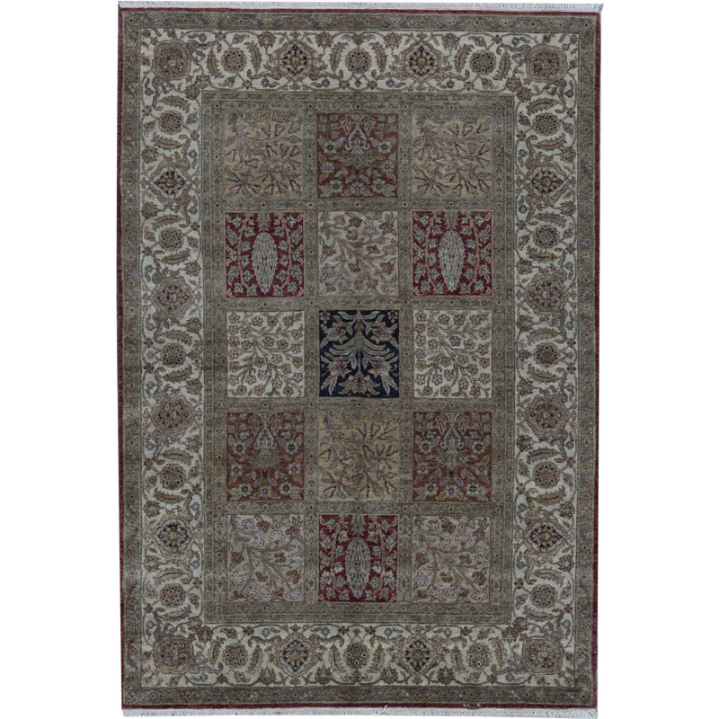 Tapis multicolore et ivoire noué à la main de haute qualité