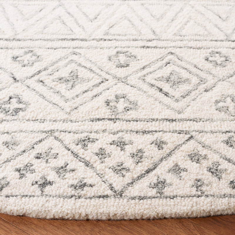 Metro Hand Tufted Wool/Cotton/Latex Rug in Gray, Round 6'