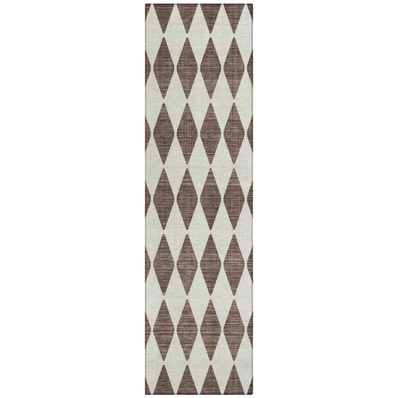 Loreen Washable Geometric Indoor / Outdoor Rug, Runner 2'3" x 7'6"