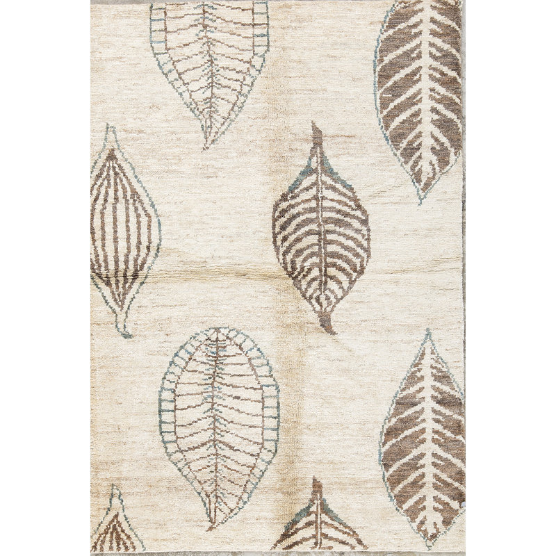 Hand-Knotted High-Quality Beige Area Rug