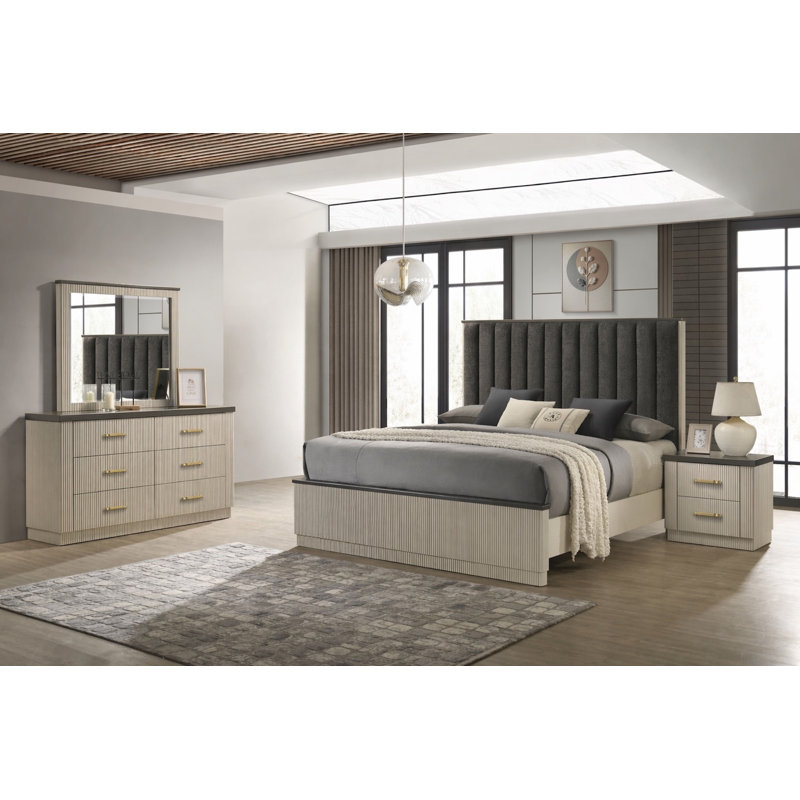 Ensemble de chambre à coucher moderne Casey, Ensemble de quatre pièces : lit, commode, miroir, Très grand lit