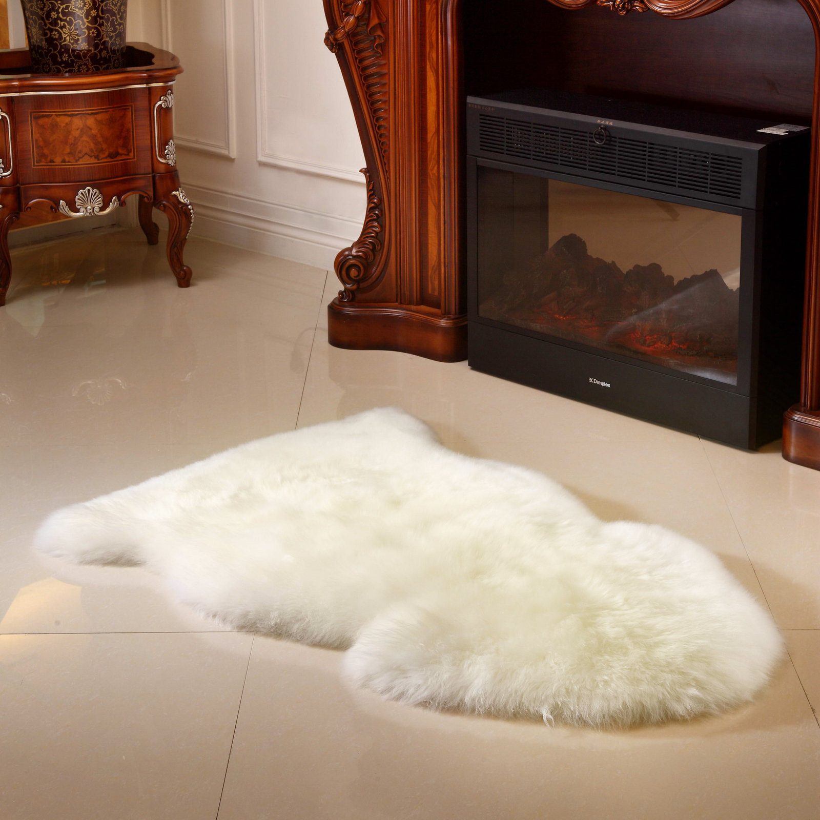 Morland Sheepskin Natural Ivory Rug, Novelty 2' x 3'