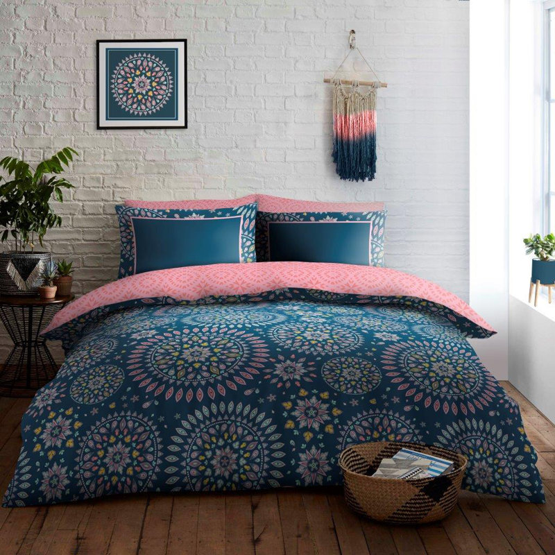 Geometric Pattern Duvet Cover Set with Matching Pillowcases - Polycotton Bedding Set - Available in Single Double King