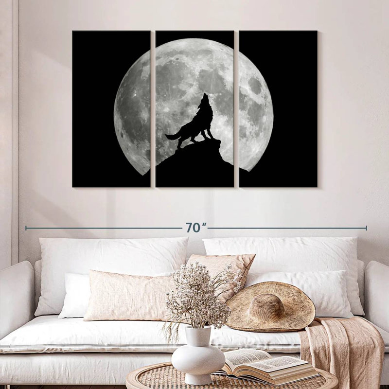 Brampt Wolf Moon, 32" H x 50" W